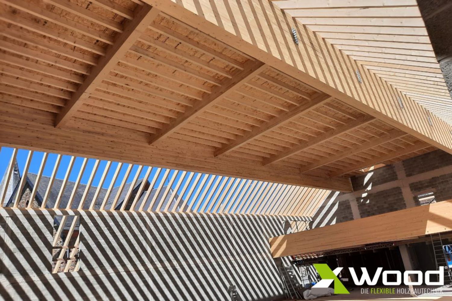 X-Wood - Sonderanfertigungen - Holzbau